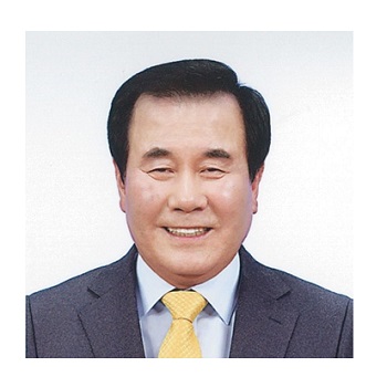 김지철 (66)단국대학교 교육대학원 교육학과 영어교육 석사과정 수료 (전)제9대 충청남도회의 교육의원(현)충남도교육감