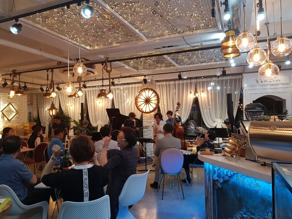 지난달 20일(금) 열린 홍순달의 바람난재즈 공연 당시
